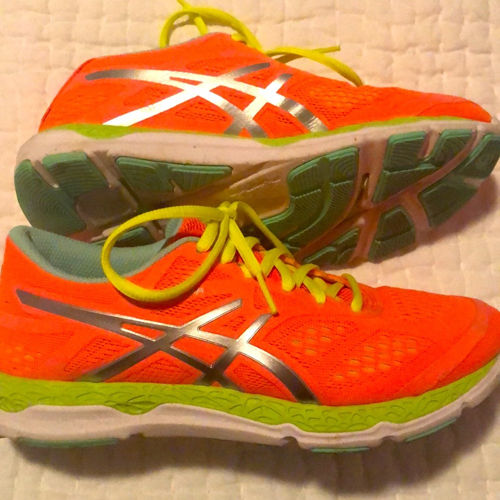 ASIC Running shoe - Picture 2 of 3